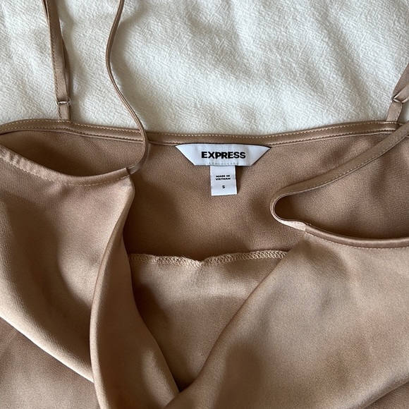 Satin Cowl Neck Tank Express - Picture 3 of 4